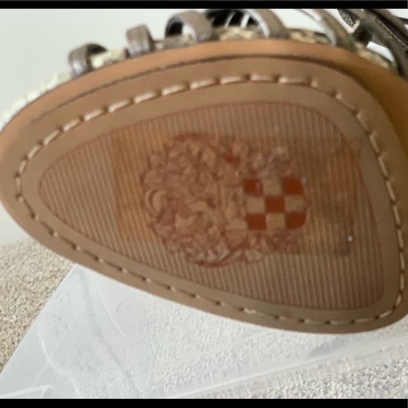 Vince Camuto Heels - Picture 12 of 16